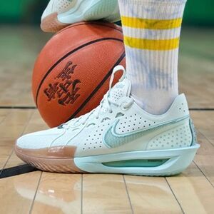 Nike Air Zoom GT Cut 3 EP Basketball Shoes Shine Together Collection HF1571